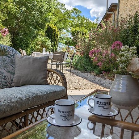 3 Self-Contained Gites With Pool And Games Room Saint-Georges-de-Noisné Exteriér fotografie