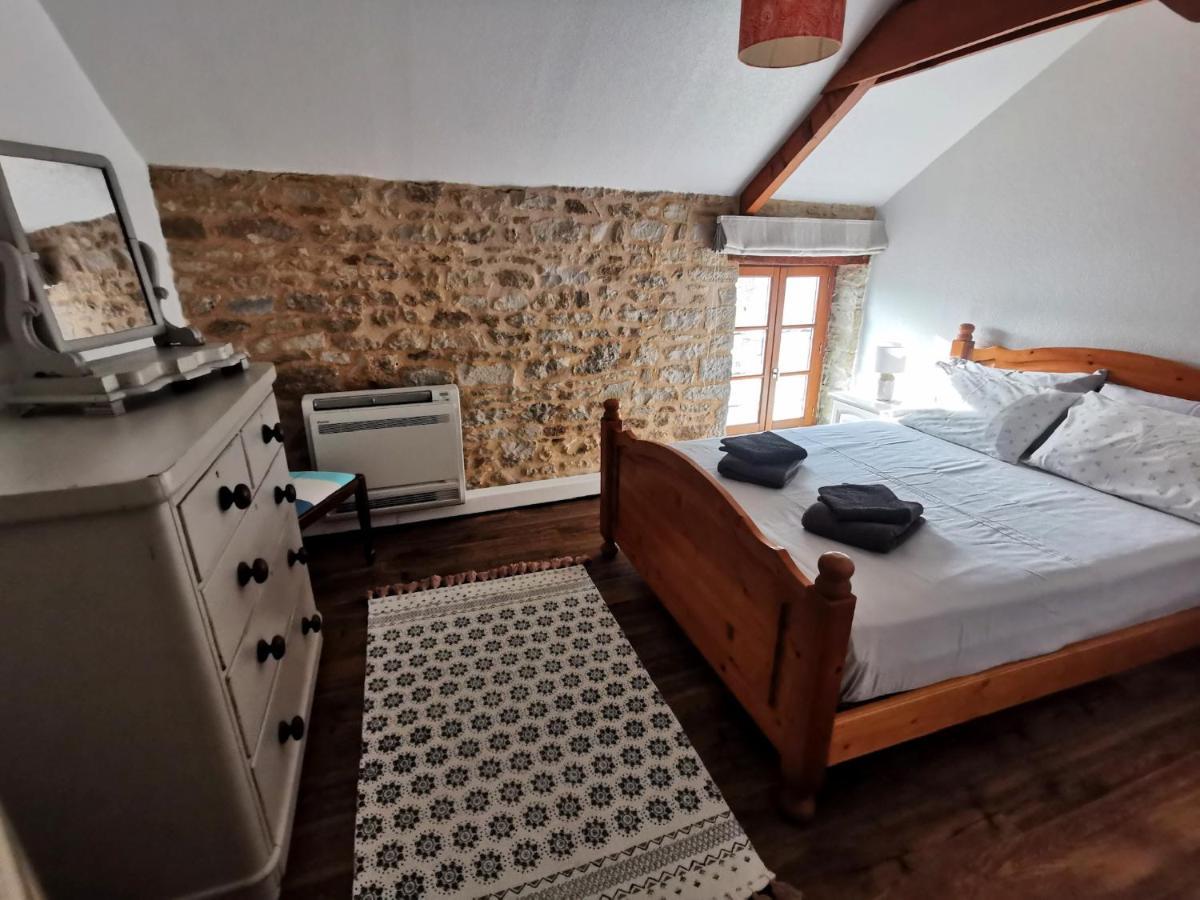 3 Self-Contained Gites With Pool And Games Room Saint-Georges-de-Noisné Exteriér fotografie