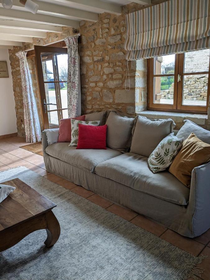 3 Self-Contained Gites With Pool And Games Room Saint-Georges-de-Noisné Exteriér fotografie